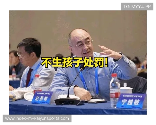教授批评年轻人懒惰，网友反击称其靠研究生撑场面，教授说的话